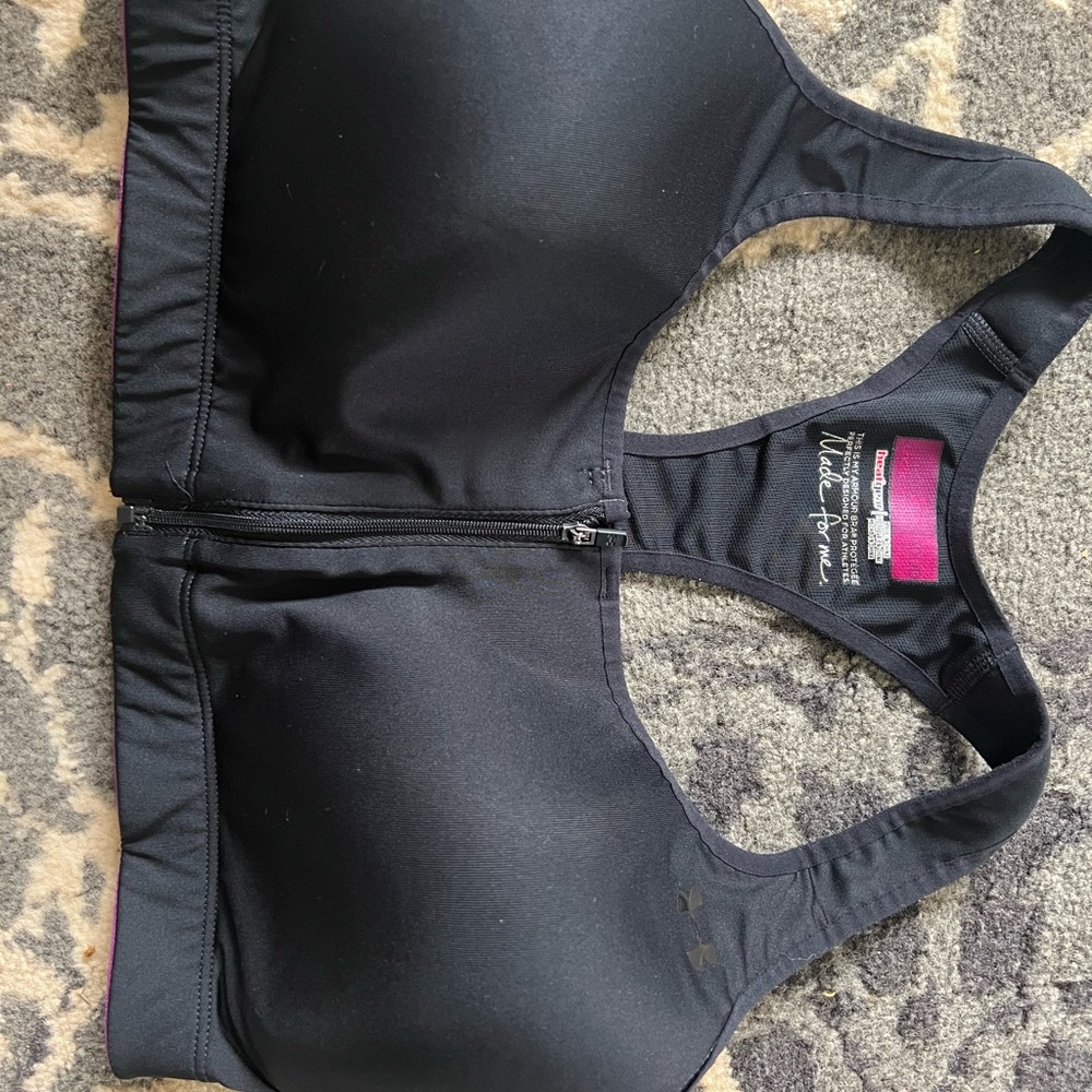 UA sports bra